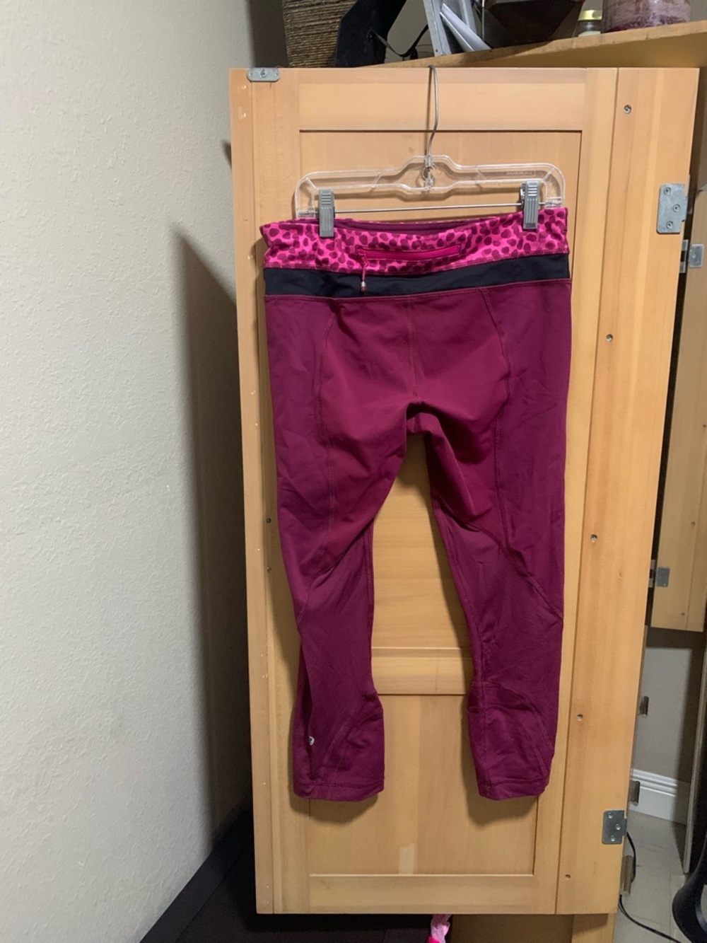 Lululemon Capri Workout Pants - Picture 4 of 4